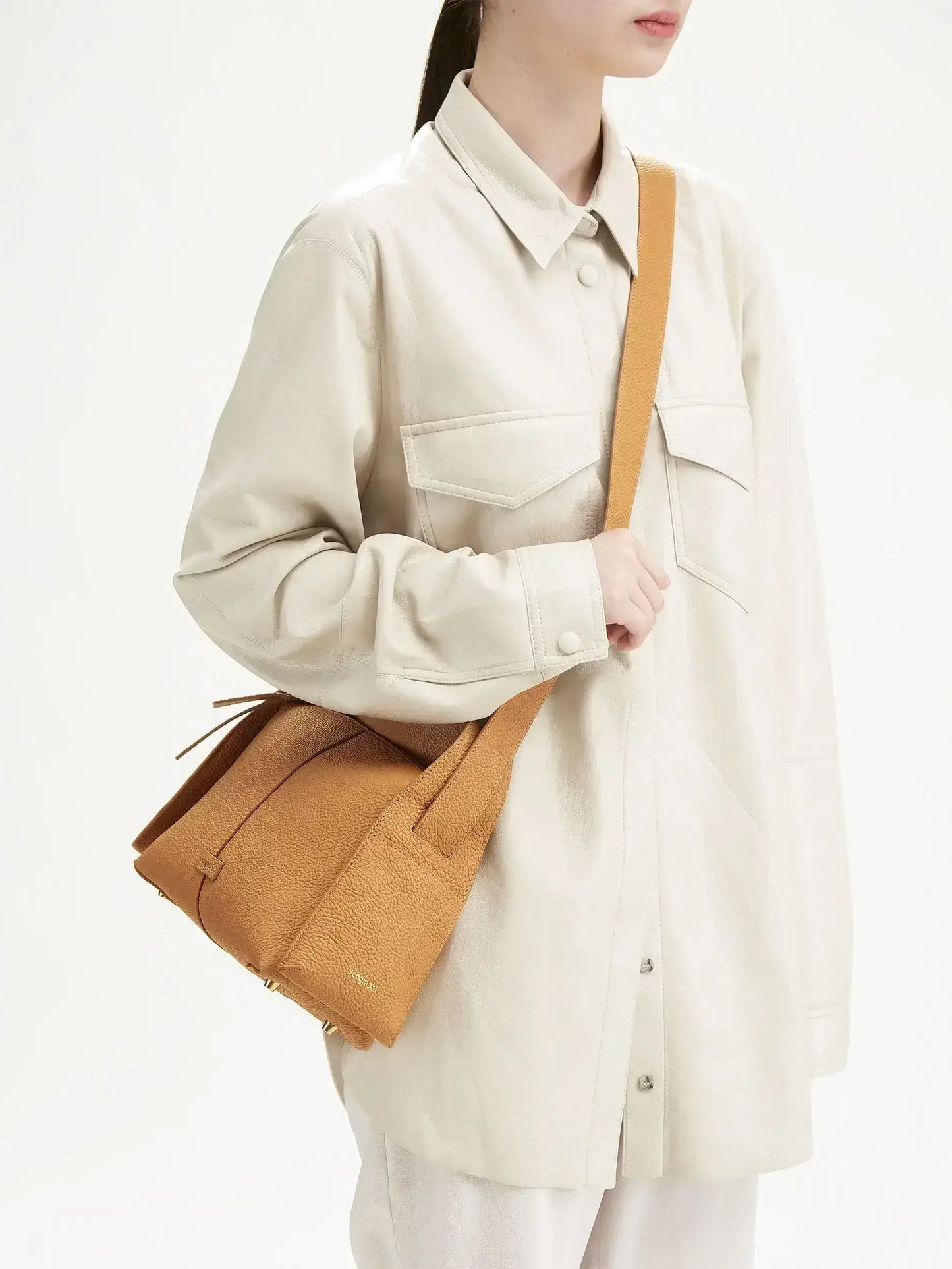 Deutza Drippa Roof Bag Tam Damarlı Deri Şık Omuz Çantası