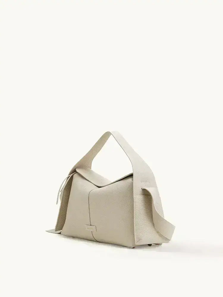 Deutza Drippa Roof Bag Tam Damarlı Deri Şık Omuz Çantası