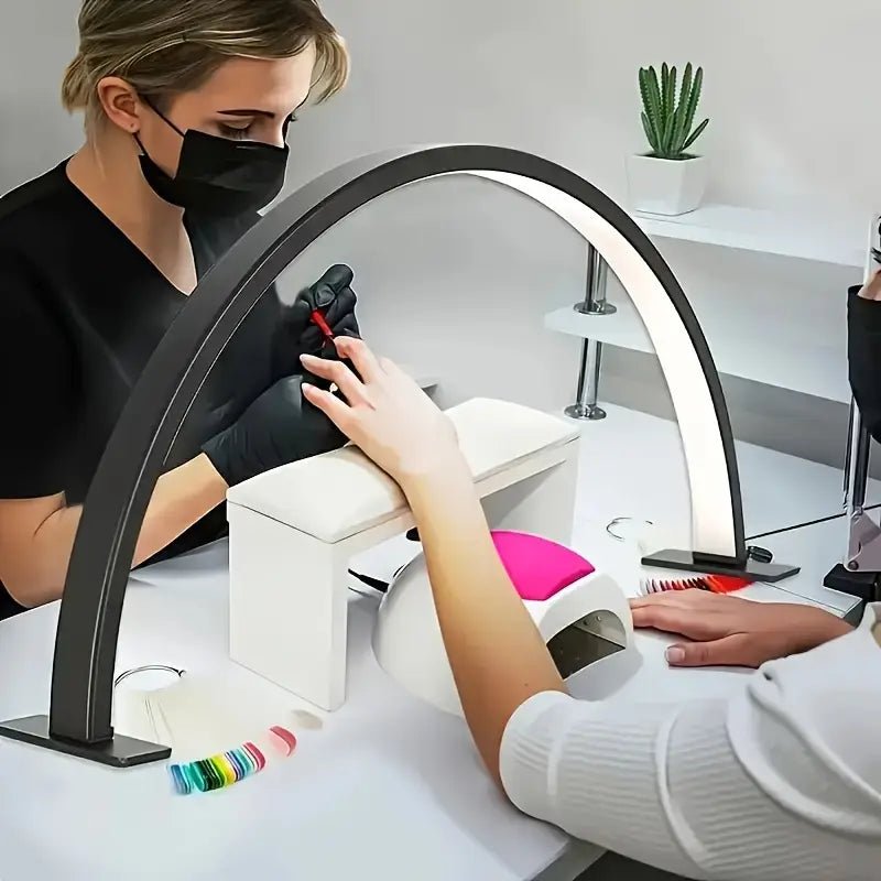 Ay Şeklinde LED Masa Lambası - Ayarlanabilir Parlaklık ve Sıcaklık - MAKKA