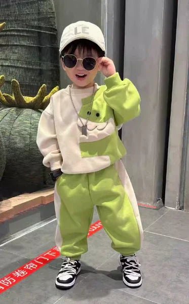 Canlı Yeşil Pamuklu Erkek Çocuk Takımı Rahat Esnek Bel - MAKKA