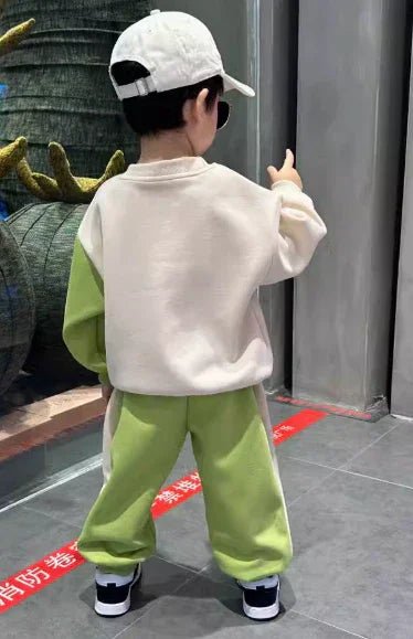 Canlı Yeşil Pamuklu Erkek Çocuk Takımı Rahat Esnek Bel - MAKKA