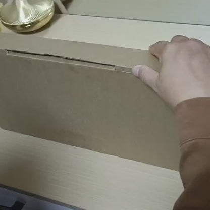 Ay Şeklinde LED Masa Lambası - Ayarlanabilir Parlaklık ve Sıcaklık