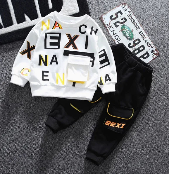 Siyah Beyaz Erkek Çocuk Takımı Rahat Nefes Alan Pamuklu Kumaş - MAKKA