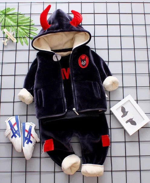 Siyah Boynuzlu 3 Parçalı Çocuk Takımı Yumuşak Konforlu Kumaş - MAKKA